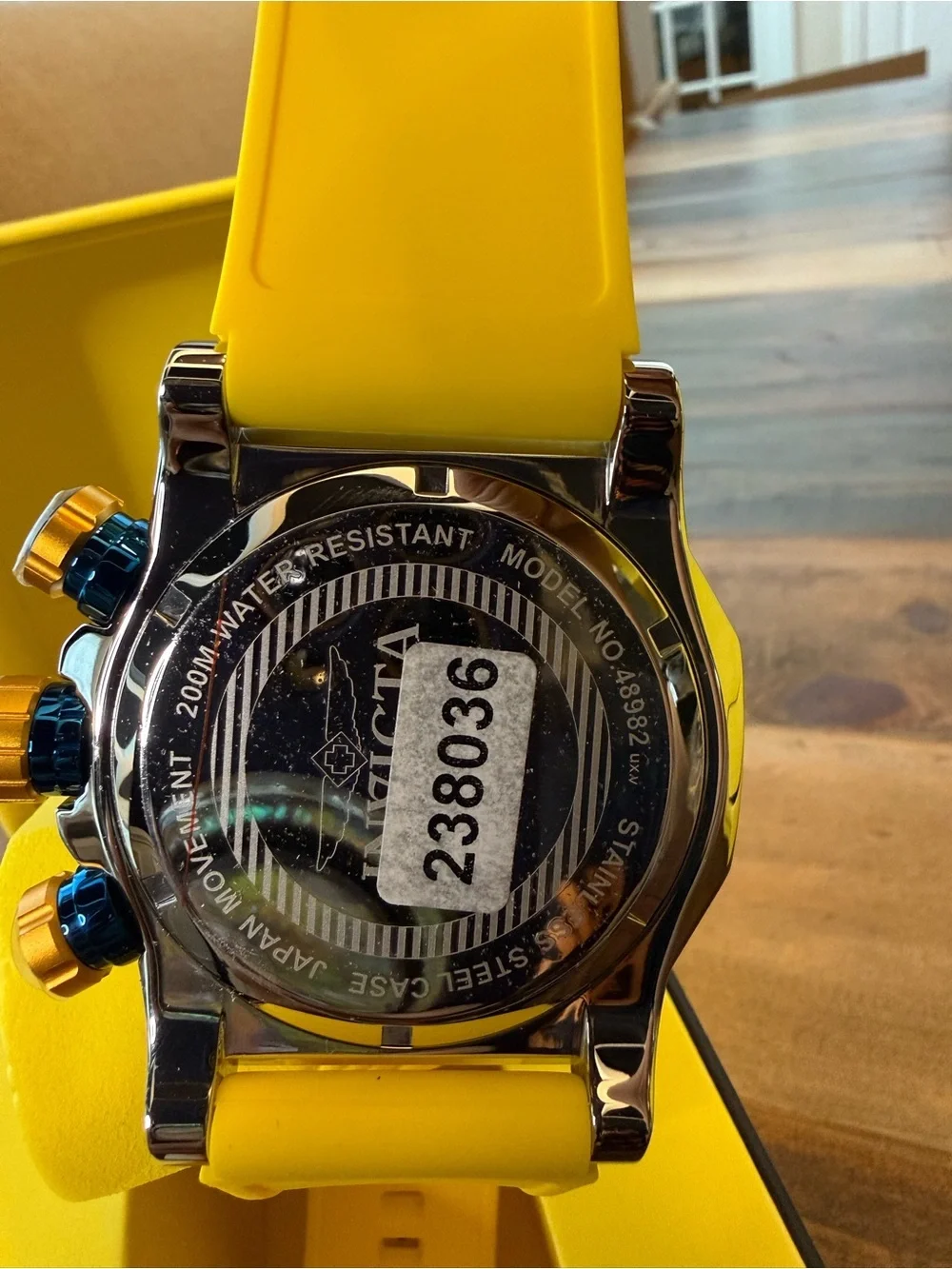 Invicta Sea Hunter Men Quartz Model 48982 Blue Lightning Chronograph Watch